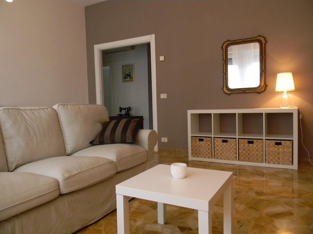 Villa Serena Viareggio Rum bild